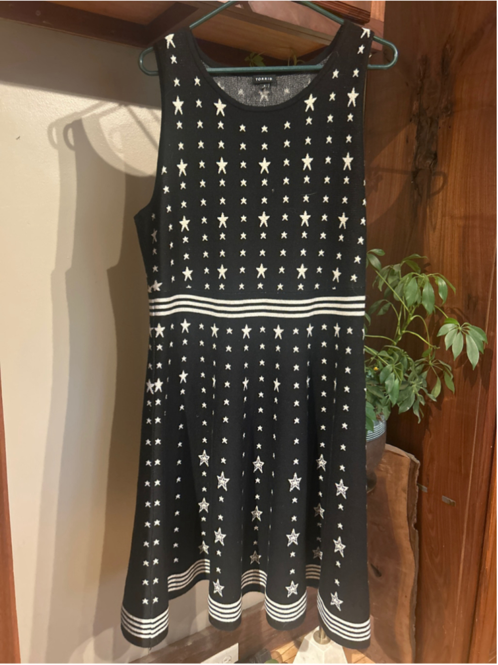 Women's Torrid Midi Dress Black White Star Print Size 3